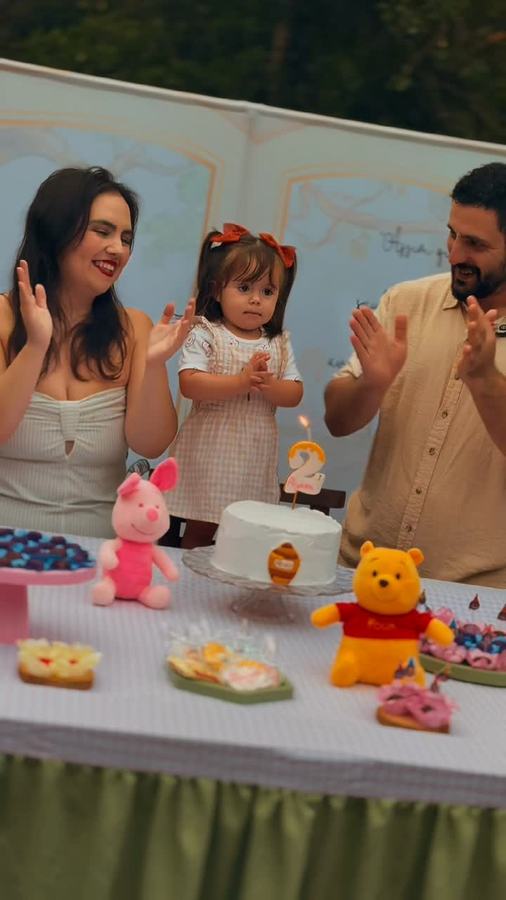 Alyssa 2 Anos — Fotos espontâneas · Reels + momentos